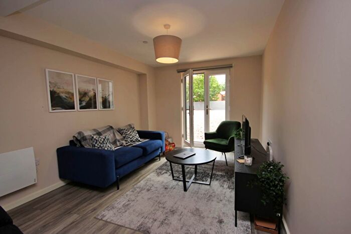 2 Bedroom Flat To Rent In Belltower, Manchester, M15
