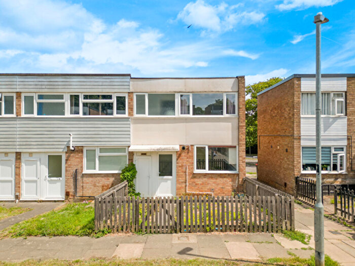 3 Bedroom End Of Terrace House For Sale In Watten Court, Bletchley, Milton Keynes, MK2