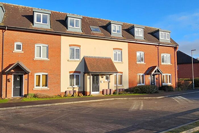 2 Bedroom Flat For Sale In St Georges Road, Denmead, PO7