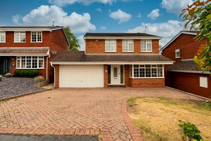 4 Bedroom Detached House To Rent In New Wood Close, Stourton, DY7