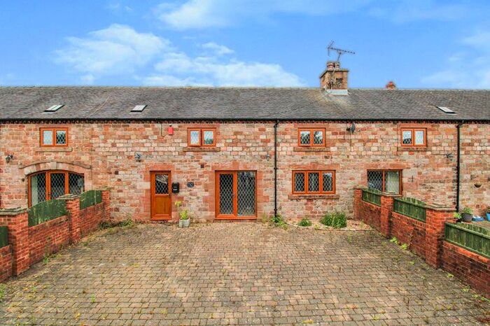 3 Bedroom Property To Rent In Lakeside Barns, Rownall Road, Rownall, Staffordshire, ST9
