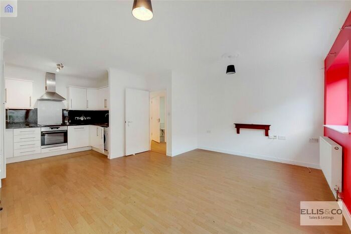 1 Bedroom Flat To Rent In Ruislip Road East, Greenford, UB6