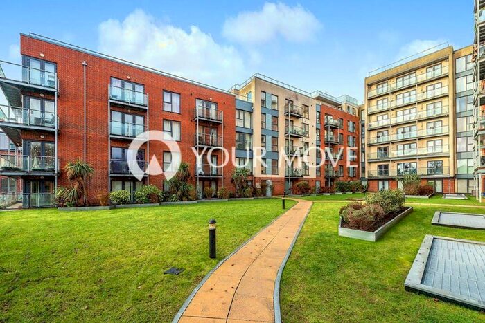 1 Bedroom Flat To Rent In Midland Road, Hemel Hempstead, Hertfordshire, HP2