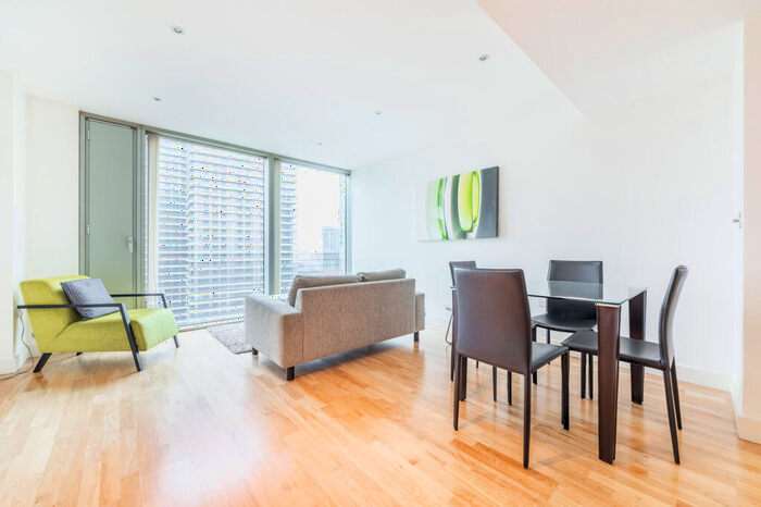 1 Bedroom Apartment To Rent In Landmark East Tower, Marsh Wall, London, E14