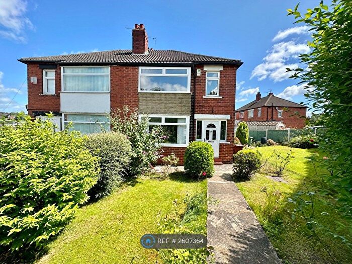 4 Bedroom Semi-Detached House To Rent In Kirkdale Crescent, Leeds, LS12