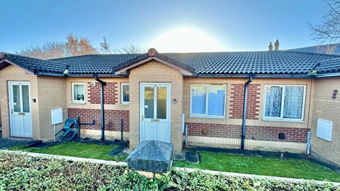 1 Bedroom Bungalow To Rent In Royal Court, Hoyland, Barnsley, S74