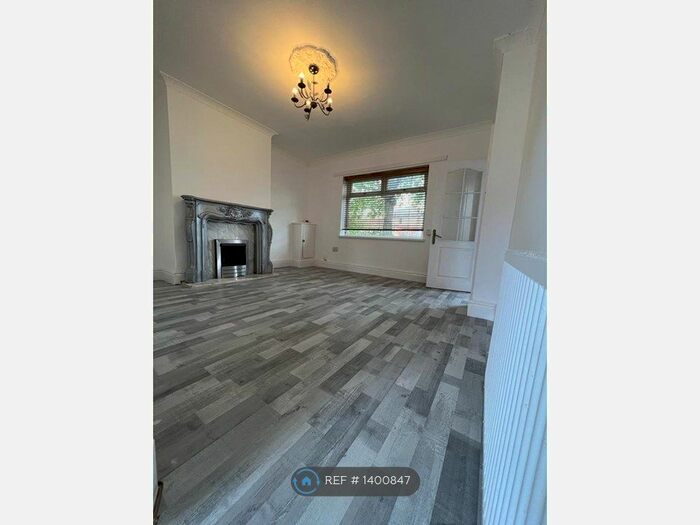 3 Bedroom Terraced House To Rent In Broadbent Avenue, Dukinfield, SK16