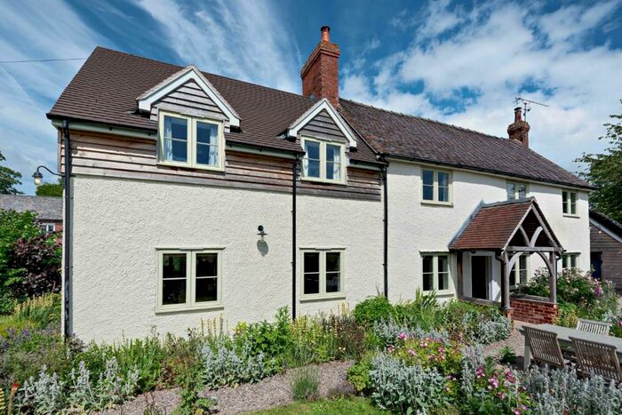 4 Bedroom Detached House For Sale In Kingsland, Herefordshire, HR6