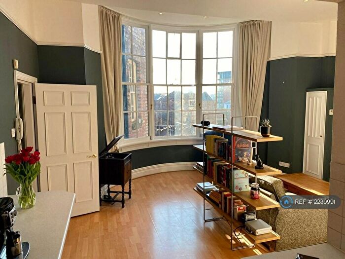 3 Bedroom Flat To Rent In Rodney Street, Liverpool, L1