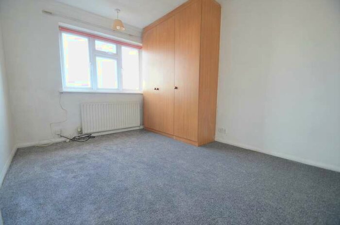 4 Bedroom Semi-Detached House To Rent In Glenfield Road, Ashford, TW15