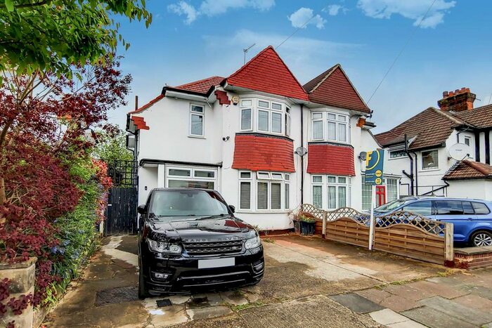4 Bedroom Semi Detached House For Sale In Risingholme Road, Harrow, HA3