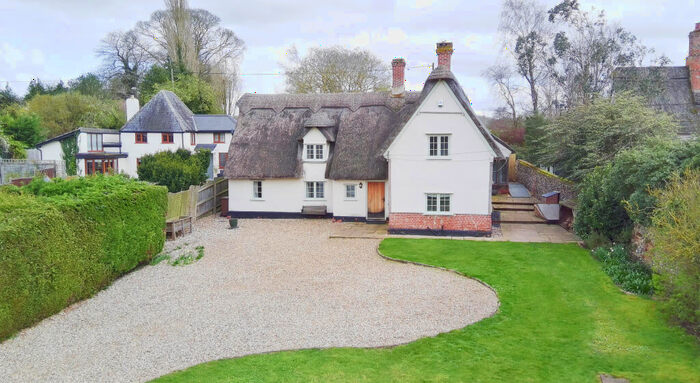 3 Bedroom Cottage To Rent In The Street Dalham Suffolk, CB8