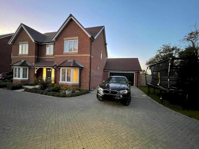 5 Bedroom Property To Rent In Robinson Gardens, Bassingbourn, Royston, SG8