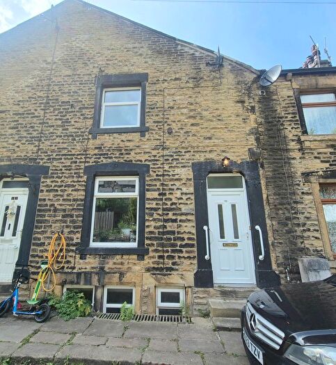 2 Bedroom Terraced House To Rent In Albany Street, Halifax, HX3