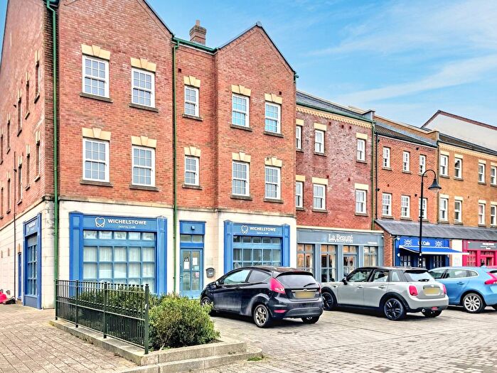 2 Bedroom Flat For Sale In East Wichel, Swindon, SN1