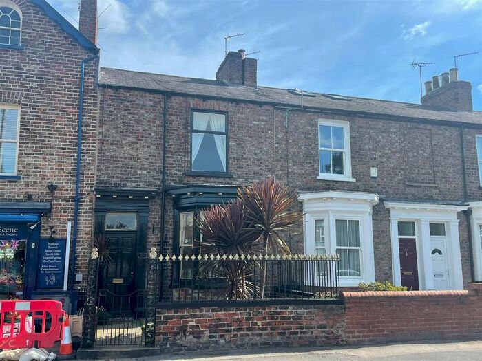 2 Bedroom Property To Rent In Bishopthorpe Road, York, YO23