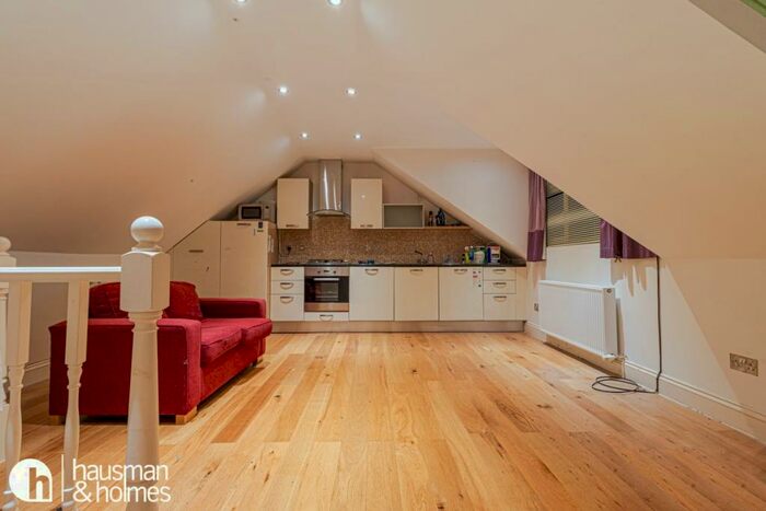 1 Bedroom Flat To Rent In Dartmouth Road, Hendon, NW4
