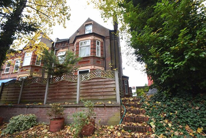 2 Bedroom Flat To Rent In London Road, Luton, Bedfordshire, LU1