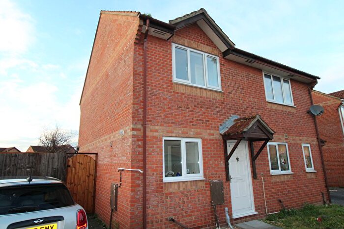 2 Bedroom Semi-Detached House To Rent In Clipper Close, Bridgwater, TA6