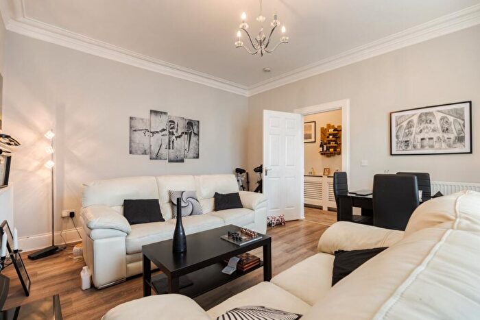 3 Bedroom Terraced House For Sale In Main Street, Shotts, ML7