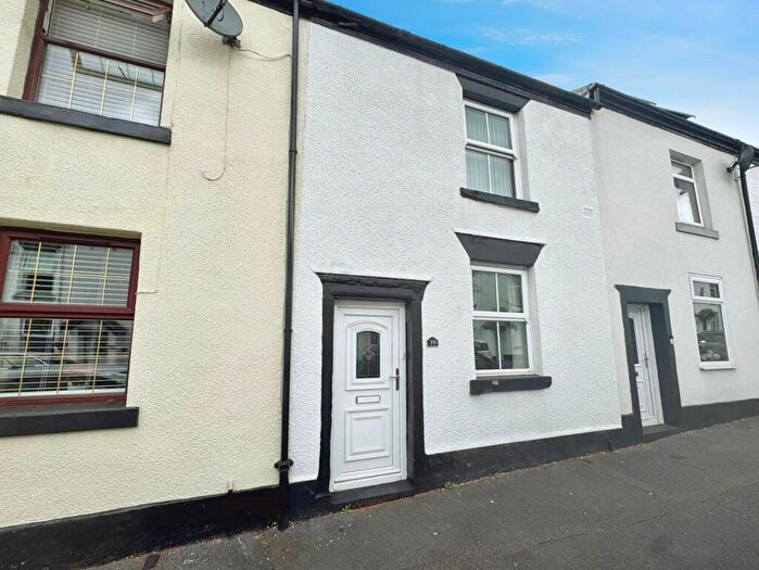 2 Bedroom Terraced House To Rent In High Street, Hyde, Greater Manchester, SK14