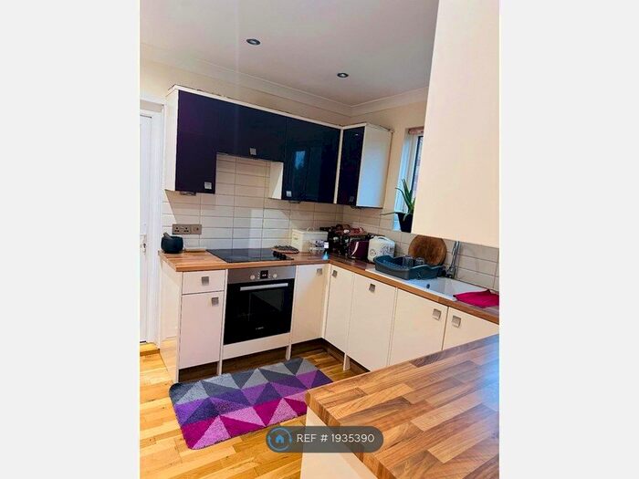 2 Bedroom Semi-Detached House To Rent In Cavan Crescent, Poole, BH17