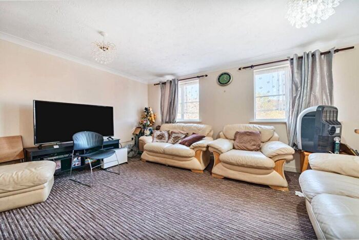 4 Bedroom Terraced House For Sale In Cold Blow Lane, New Cross, London, SE14