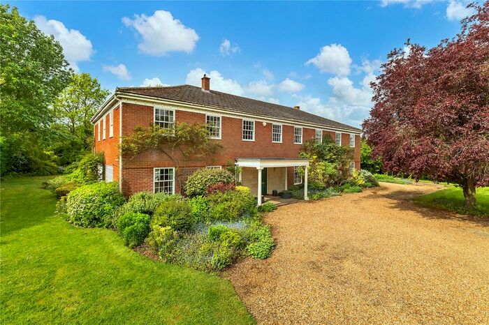 6 Bedroom Detached House For Sale In Vicarage Road, Waresley, Cambridgeshire, SG19