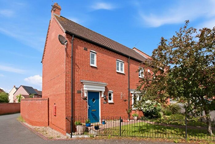 3 Bedroom Semi Detached House For Sale In Yeats Road, Stratford-upon-Avon, CV37