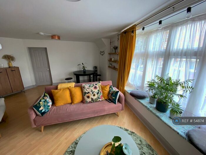 1 Bedroom Flat To Rent In Mantle Court, London, SE4