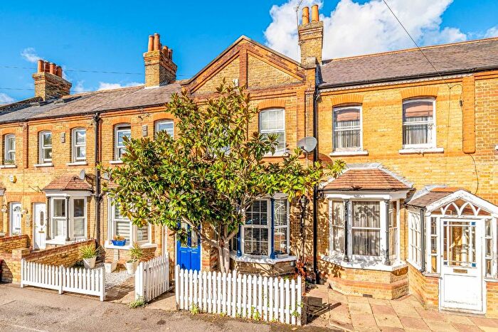 3 Bedroom Property For Sale In Hampton Road West, Feltham, TW13