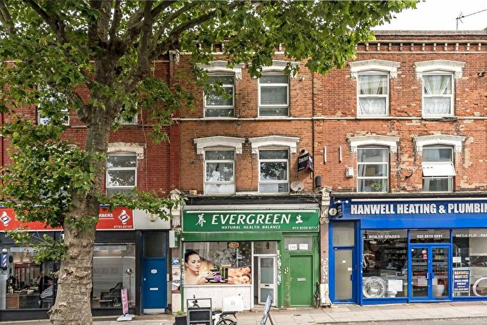 Studio To Rent In Uxbridge Road, London, W7