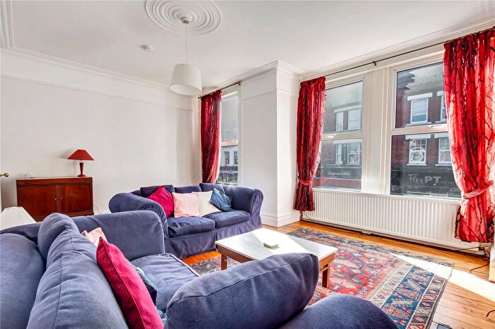 2 Bedroom Flat To Rent In Crescent Road, London, N22