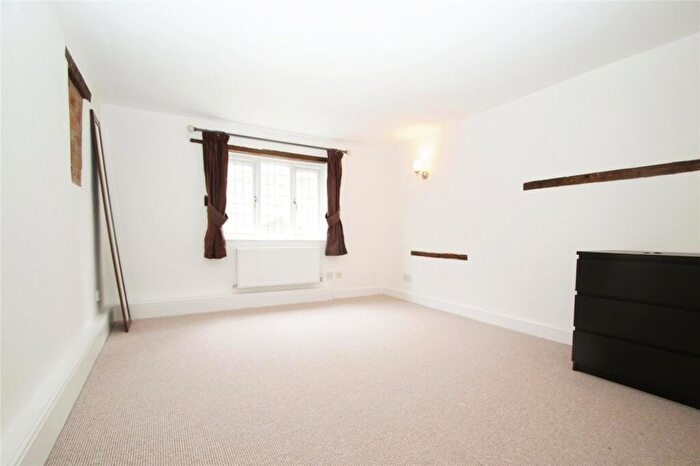 1 Bedroom Terraced House To Rent In St. Rumbolds Lane, Buckingham, MK18
