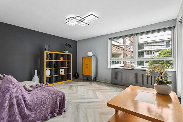 2 Bedroom Flat For Sale In Dulverton, Royal College Street, Camden, London, NW1