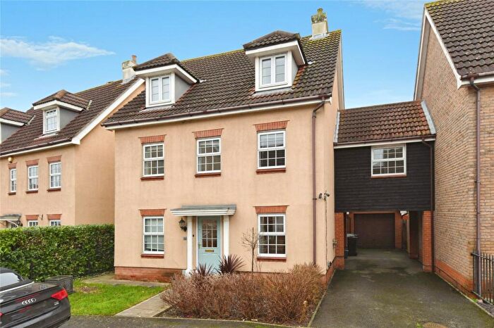 6 Bedroom Detached House For Sale In Rustic Close, Braintree, Essex, CM7