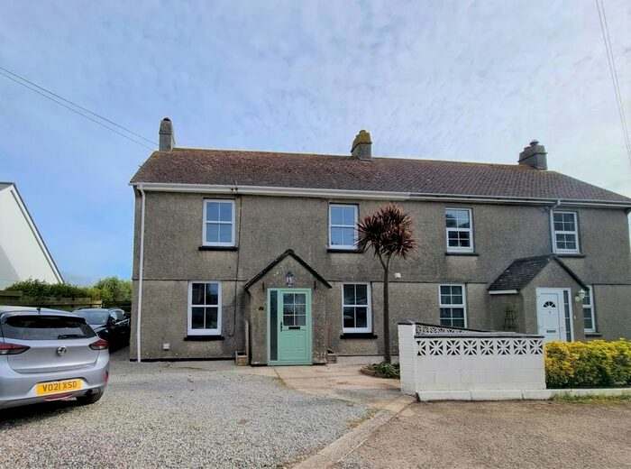 4 Bedroom Semi-Detached House To Rent In Parc Askell Close, Gunwalloe, TR12