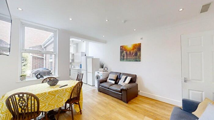 5 Bedroom House To Rent In Shoreham Street, Sheffield, S2