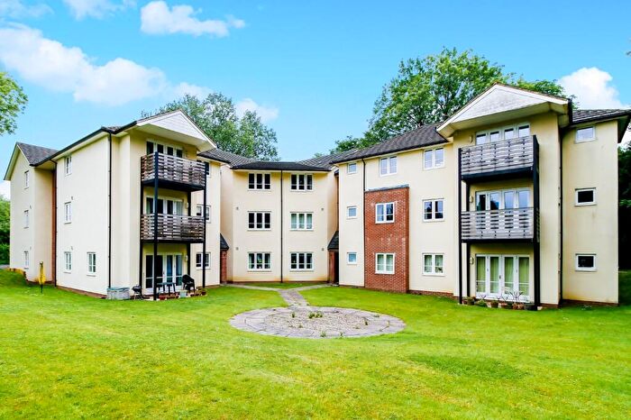 2 Bedroom Apartment To Rent In Shotover Mound, Oxford, OX3