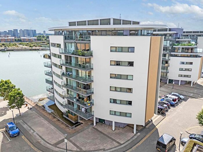 1 Bedroom Flat To Rent In The Mast, Albert Basin Way, E16