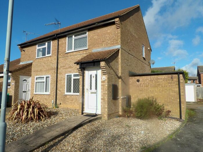 2 Bedroom Semi-Detached House To Rent In Fir Tree Rise, Ipswich, IP8