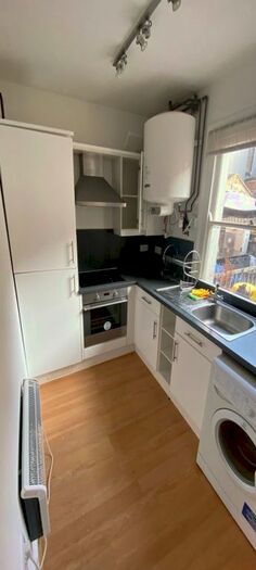 1 Bedroom Flat To Rent In Strutton Ground, London, SW1P