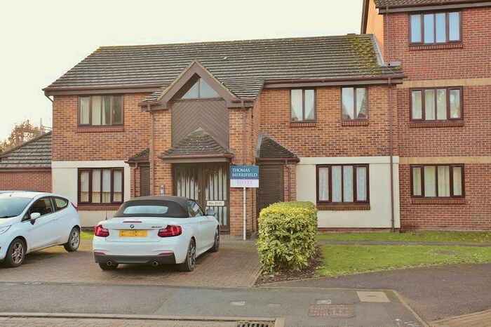 1 Bedroom Apartment To Rent In Hamble Road, Didcot, OX11