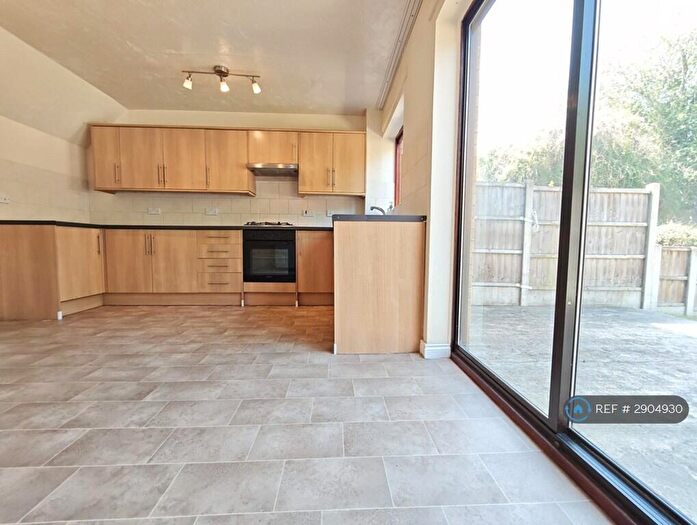 3 Bedroom Semi Detached House To Rent In Wharf Road, Grays, RM17