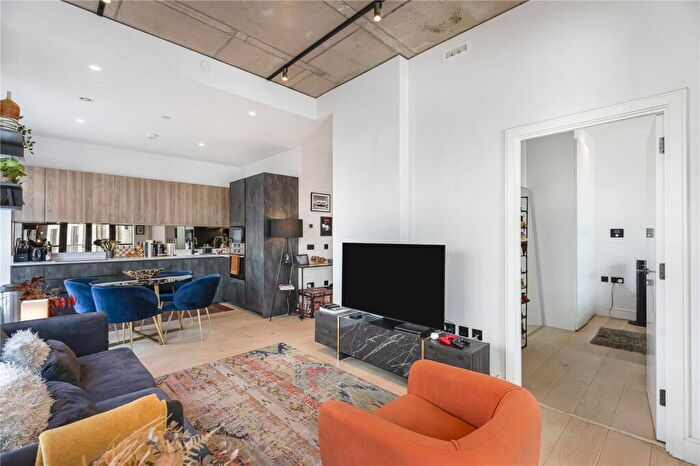 1 Bedroom Apartment For Sale In Stanton Walk, London, E2