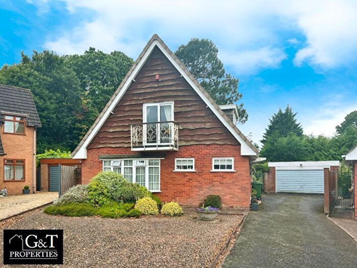 3 Bedroom Detached House For Sale In Ridgewood Avenue, Stourbridge, DY8