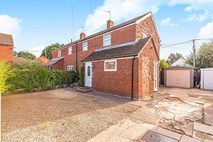 3 Bedroom Semi-Detached House For Sale In Brookside Estate, Chalgrove, Oxford, OX44