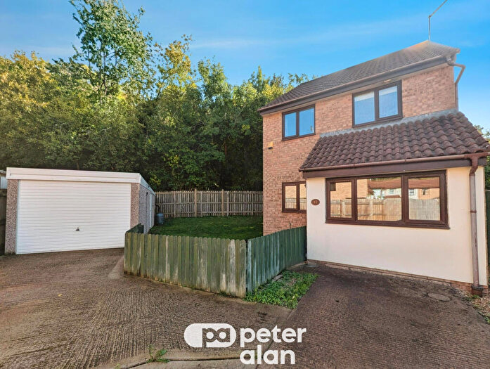 2 Bedroom House To Rent In St. Crispin Close, Monmouth, NP25