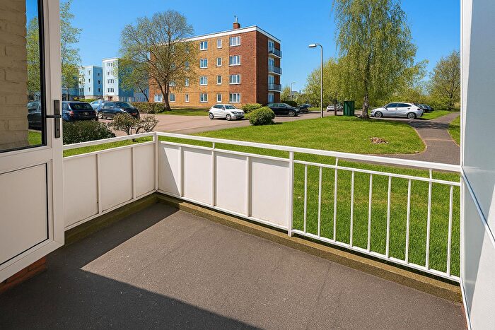 2 Bedroom Apartment To Rent In Herrick Close, Southampton, SO19