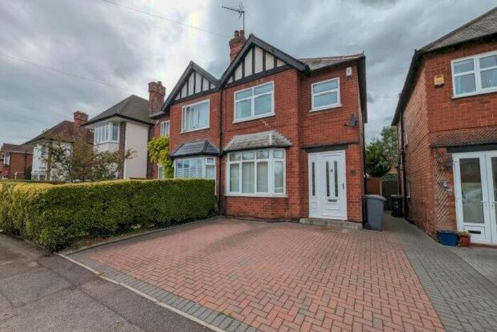3 Bedroom Semi-Detached House To Rent In Gordon Road, Nottingham, NG2